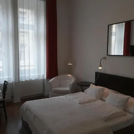 Connection Budapešť