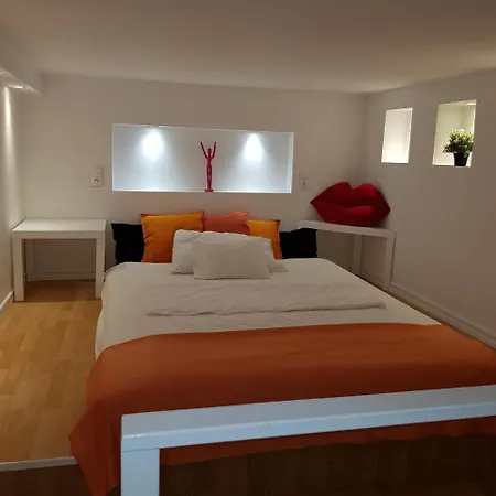 Connection 4* Budapest