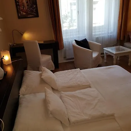 Connection 3* Budapest