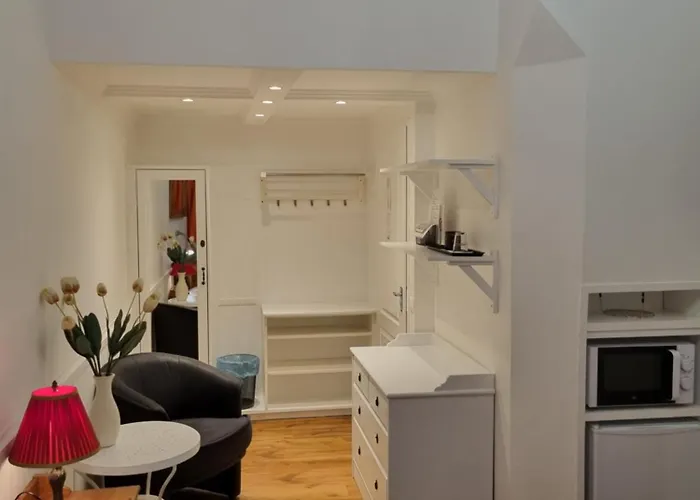 Affittacamere Connection 4*