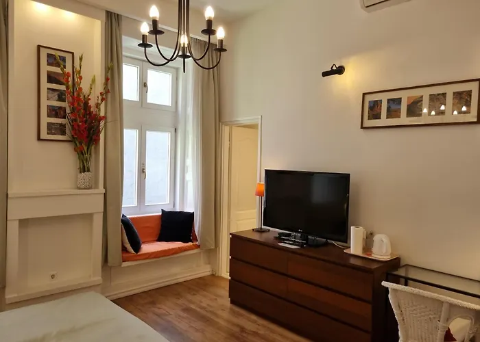 Connection 4* Budapest