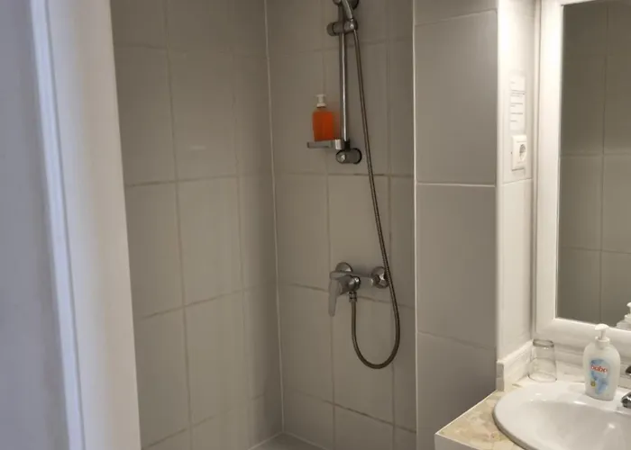 Connection 4* Budapest