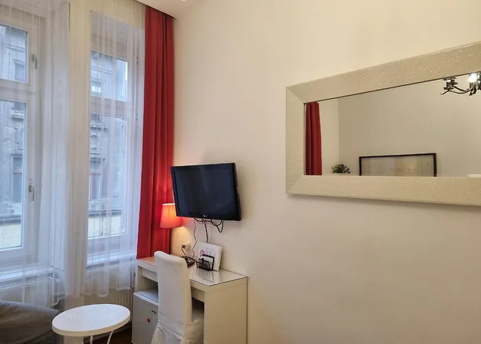 Connection 4* Budapest