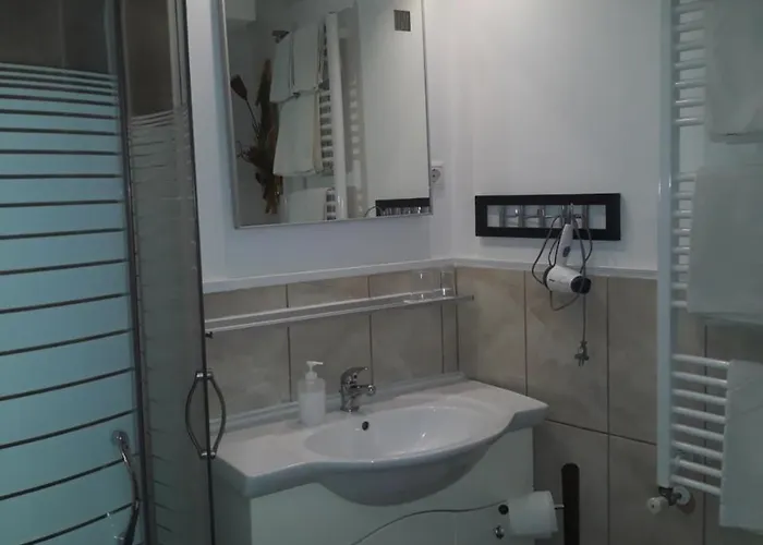 Connection Πανσιόν Βουδαπέστη