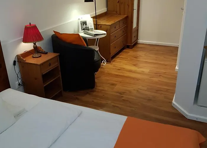 Connection 4* Budapest