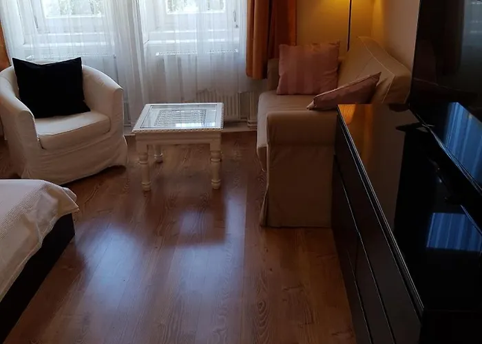 Affittacamere Connection 4*