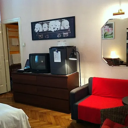 Connection 4* Budapest